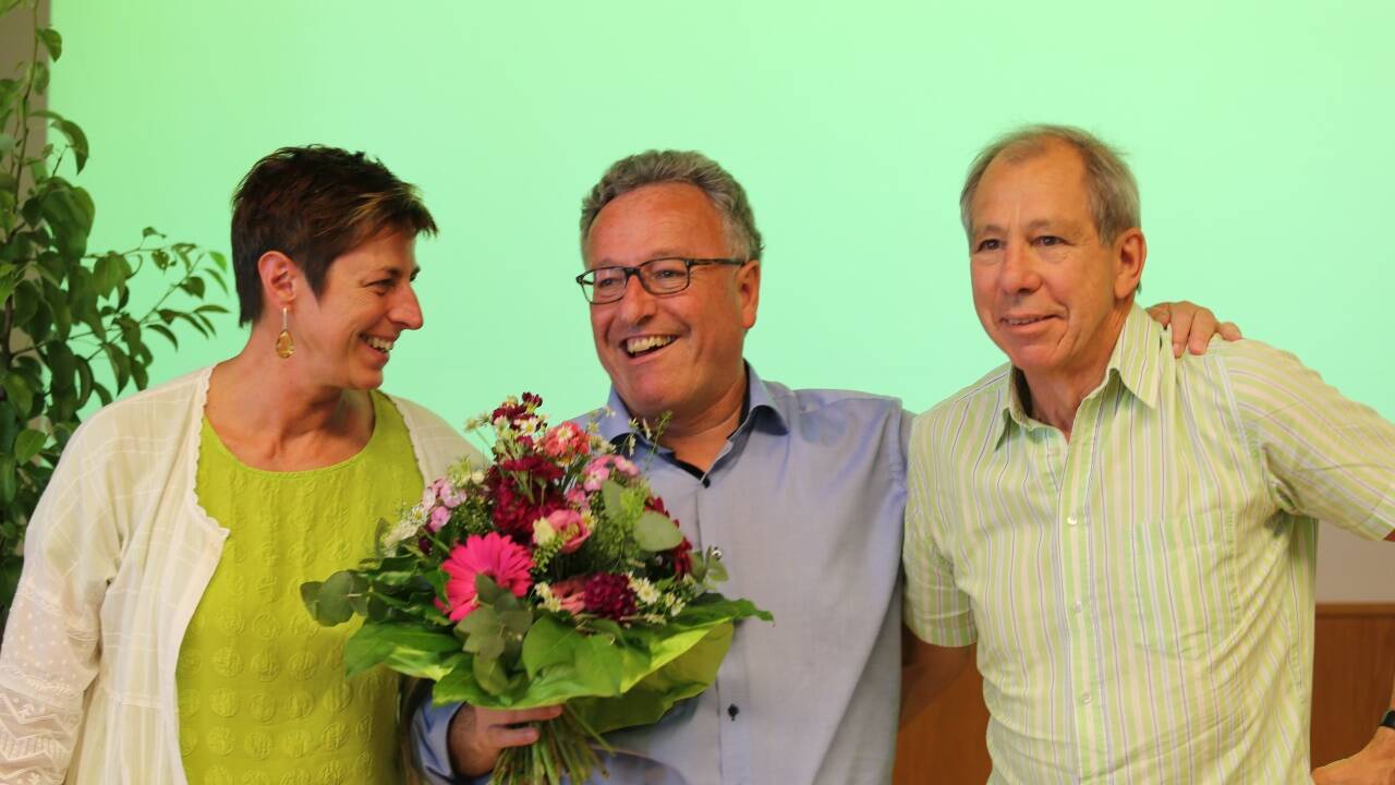 Im Rahmen des Parteigremiums der Grünen am Sonntag verabschiedete sich Astrid Rössler aus der Politik. Heinrich Schellhorn (Mitte) folgt ihr nach.  