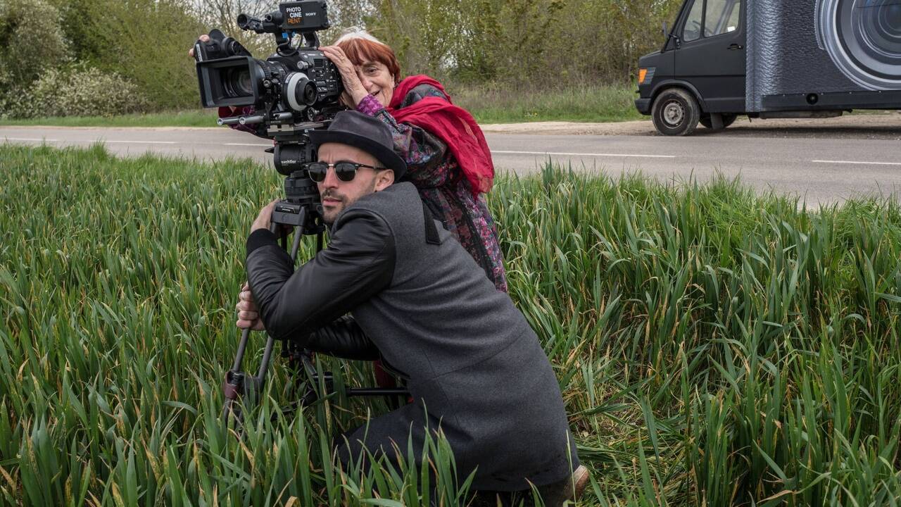 Ein Roadmovie zu den Menschen in Frankreich. Ein Roadmovie zu den Menschen in Frankreich.