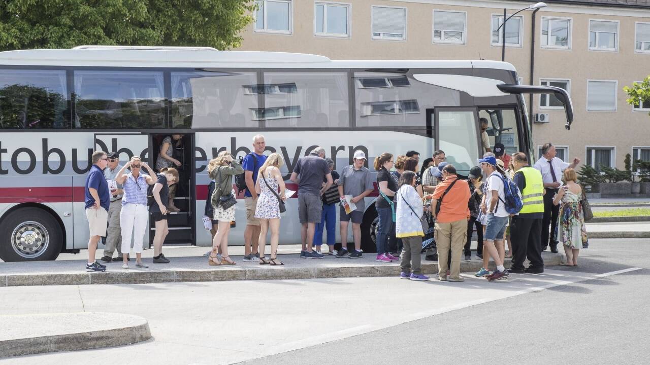 Zu Fronleichnam herrschte am Reisebusterminal Nonntal reger Betrieb.  