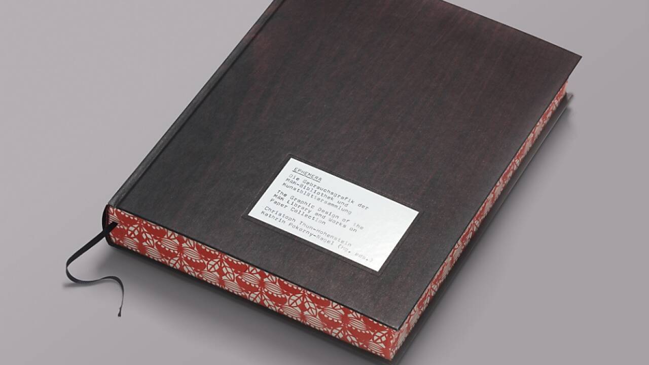 Das Cover wurde vom Designstudio 3007 entworfen 