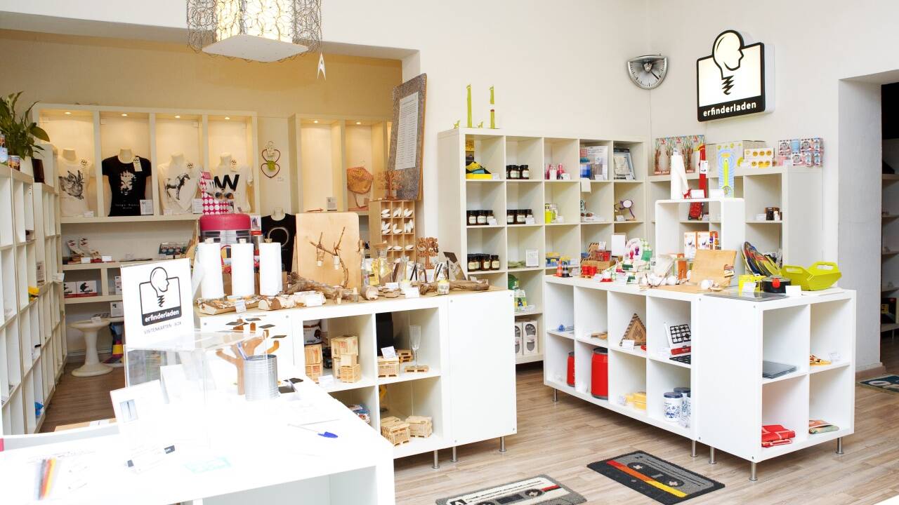 Seit 20 Jahren betreiben die Österreicher den Erfinderladen in Berlin. Seit 20 Jahren betreiben die Österreicher den Erfinderladen in Berlin.