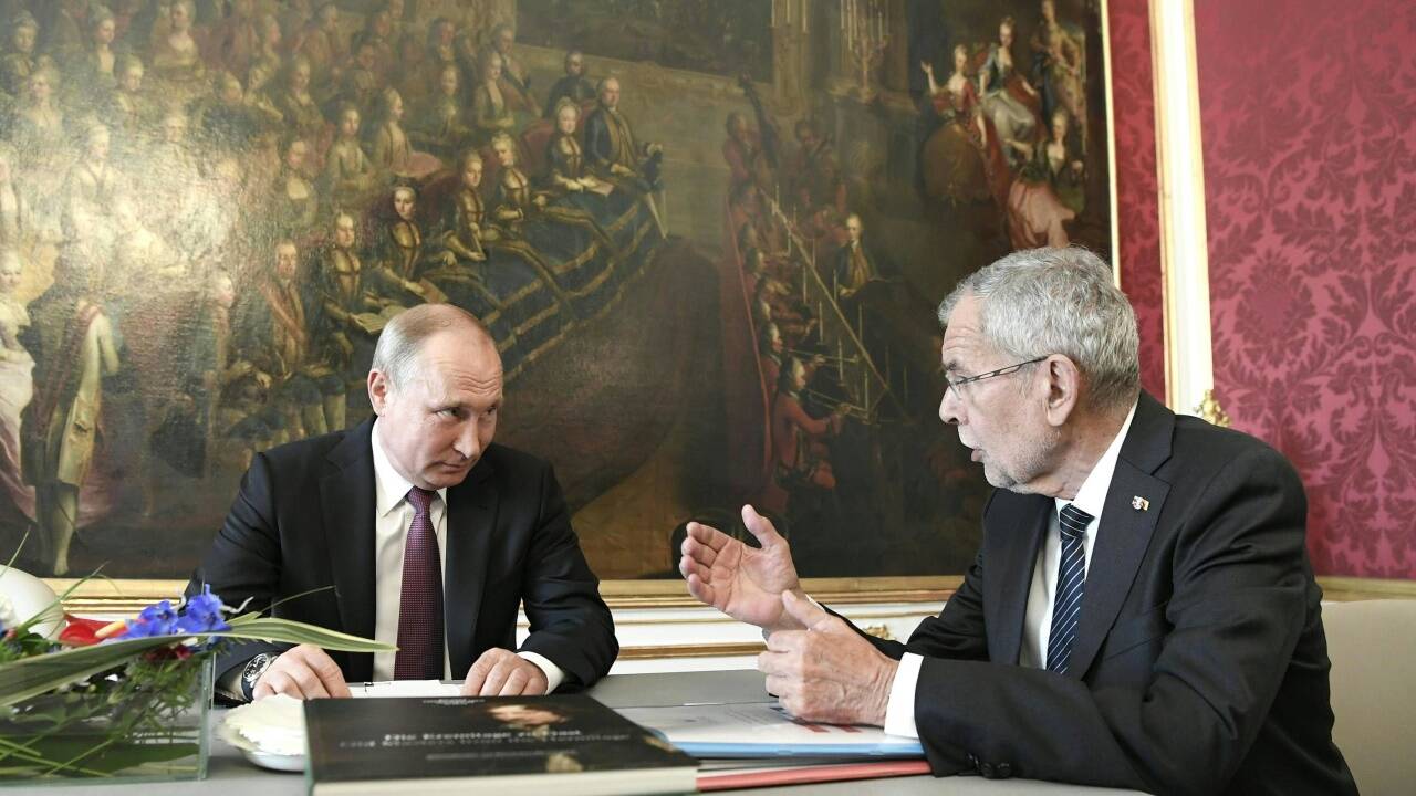 Gespräch zwischen Putin und Van der Bellen im Maria-Theresien-Zimmer.  