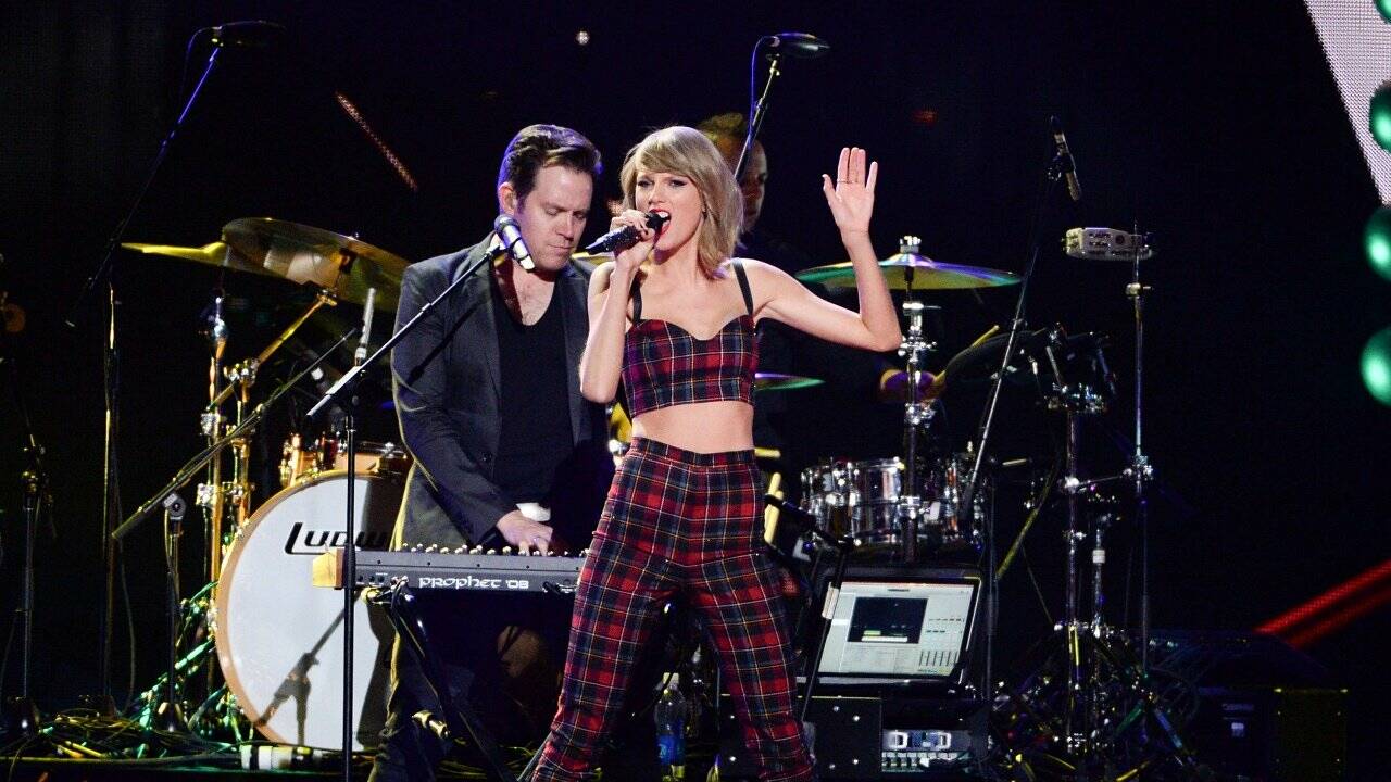 Taylor Swift feierte 25. Geburtstag mit vielen Stars
