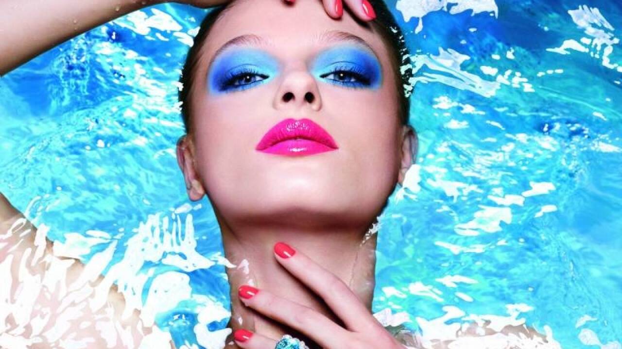 Erfrischend wie ein Sprung ins kalte Wasser – die Sommerfarben 2018. 