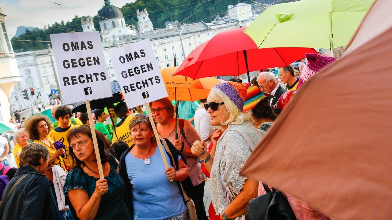 Am Dienstag fand der Umbrella March in Salzburg statt.  
