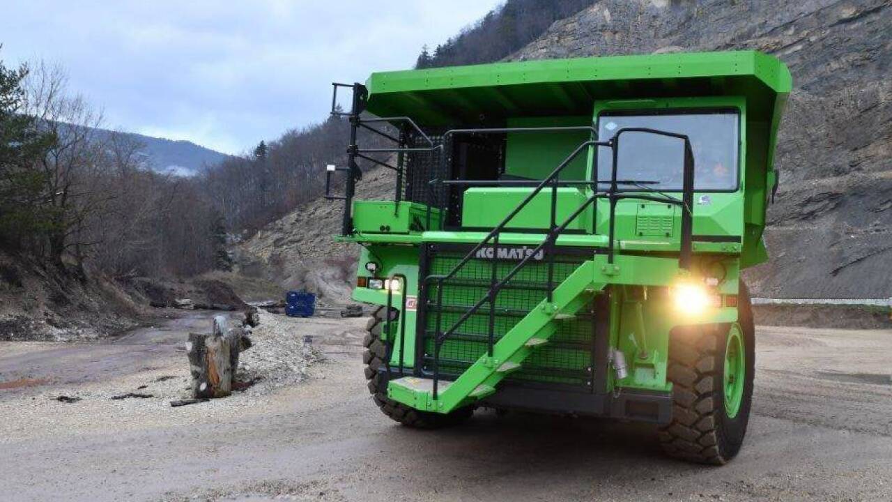 Der eMining-Dumper wird die nächsten zehn Jahre jeweils mehr als 300.000 Tonnen Gestein transportieren. 