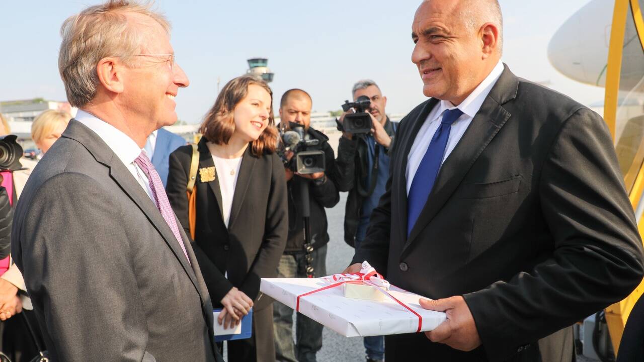 Auch Bulgariens Premierminister Bojko Borissow wurde von Haslauer am Salzburger Flughafen empfangen. 