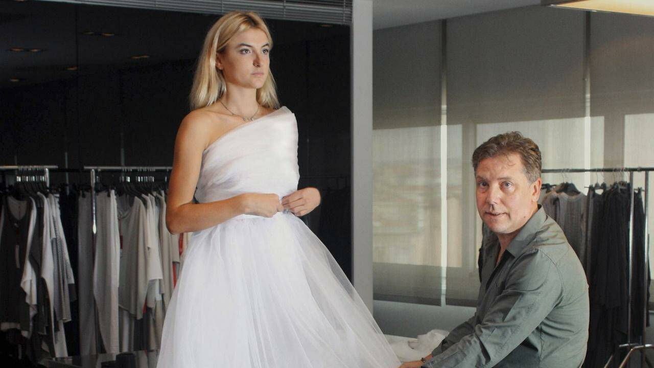 Exklusive Roben für Opernball-Debütantinnen