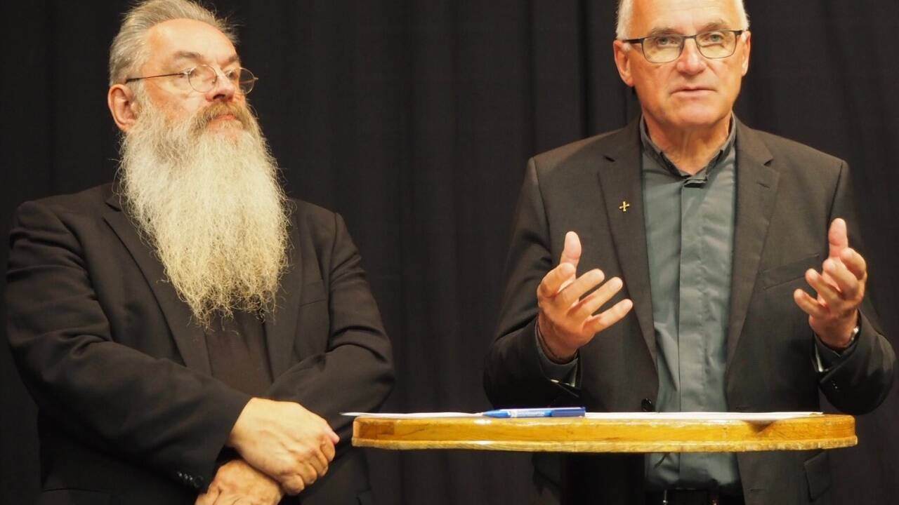 Argekultur-Obmann Bernhard Jenny und Alois Dürlinger, Flüchtlingsbeauftragter der Erzdiözese. 