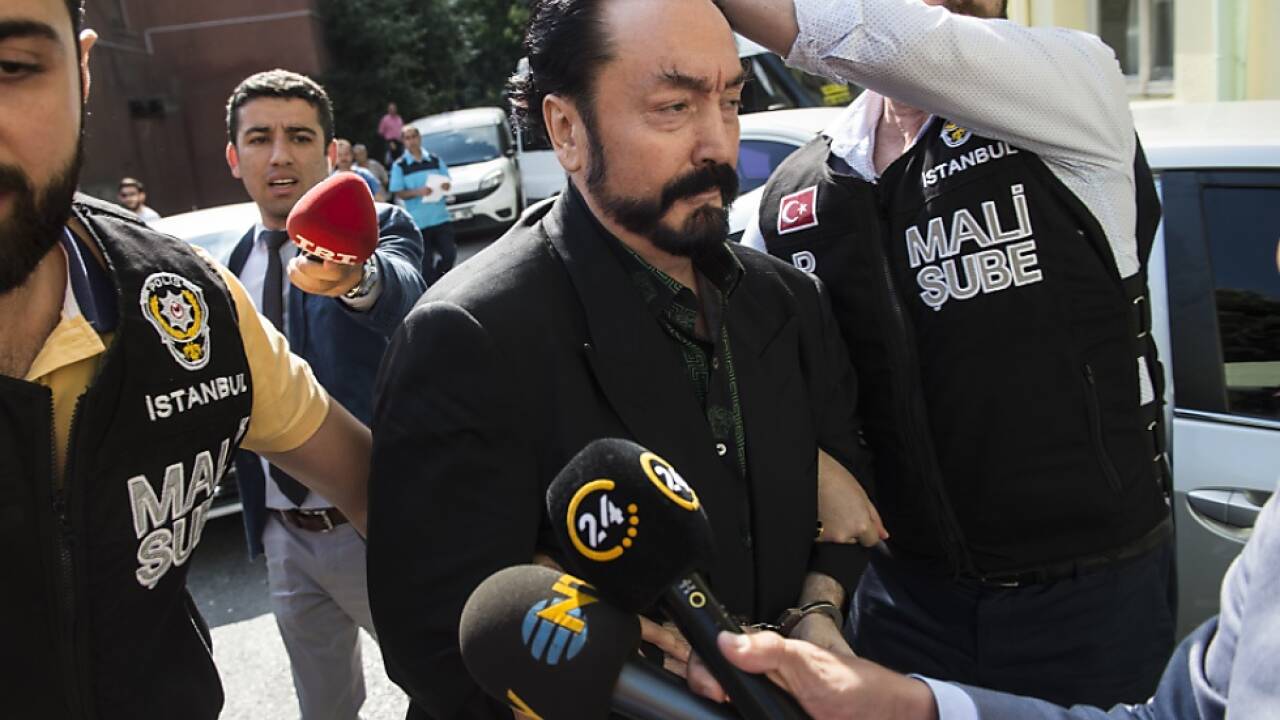 Dem Fernsehprediger werden mehrere Delikte zur Last gelegt 