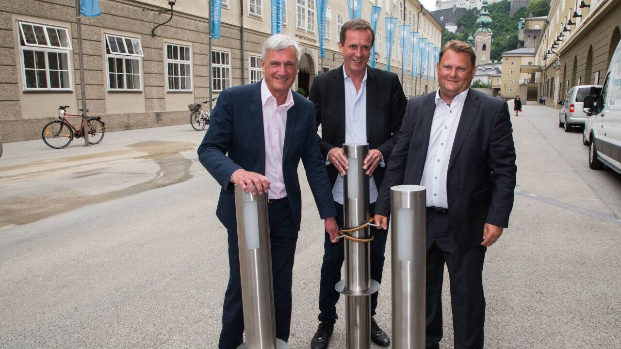 Bürgmeister Harald Preuner (ÖVP), Stadtrat Johann Padutsch (Bürgerliste), Pollerbeauftragter Christian Morgner. 