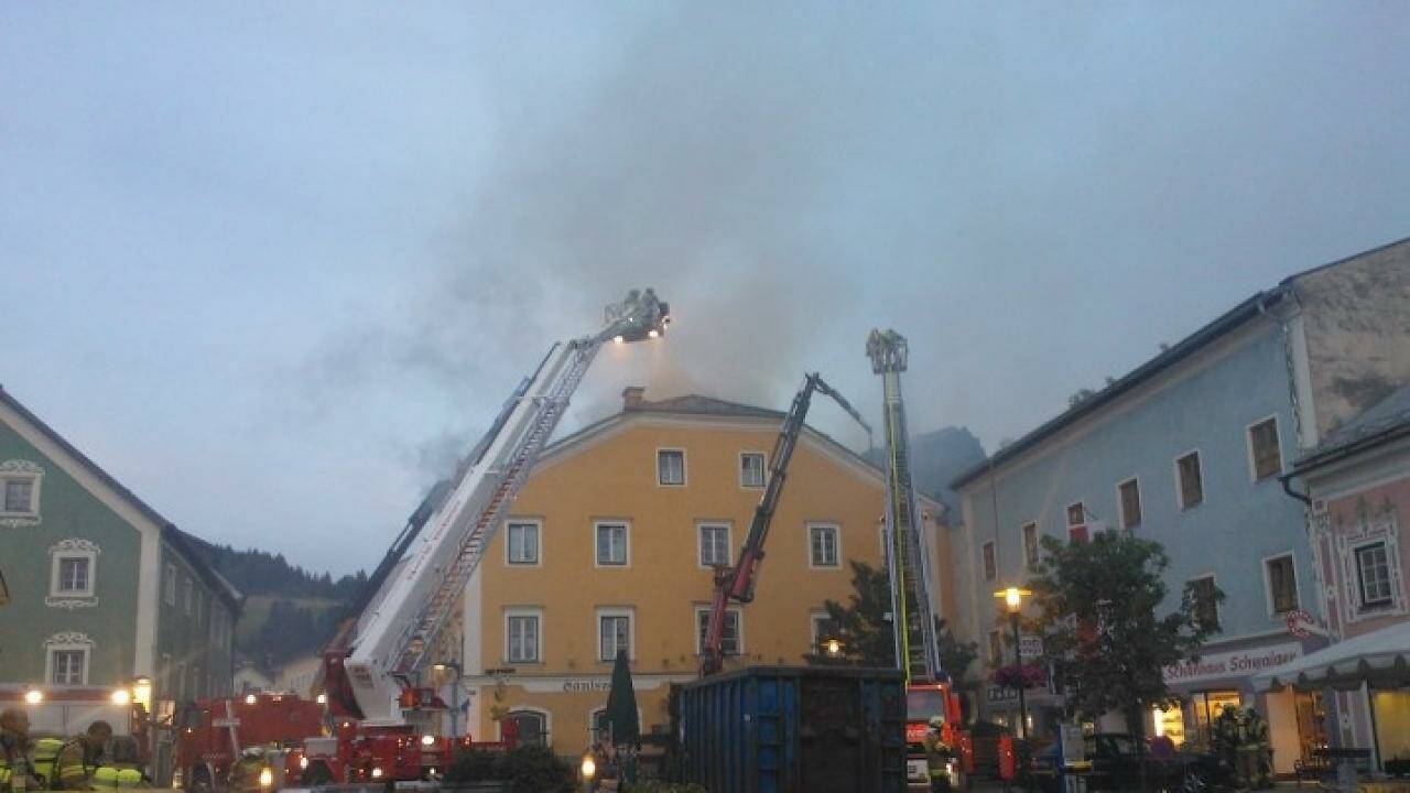 Großbrand in Tamsweg: Brandwache beendet
