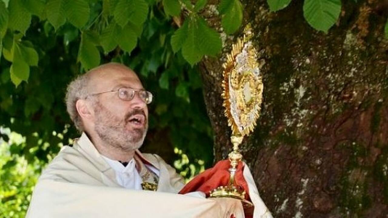 Was feiern wir eigentlich zu Fronleichnam?