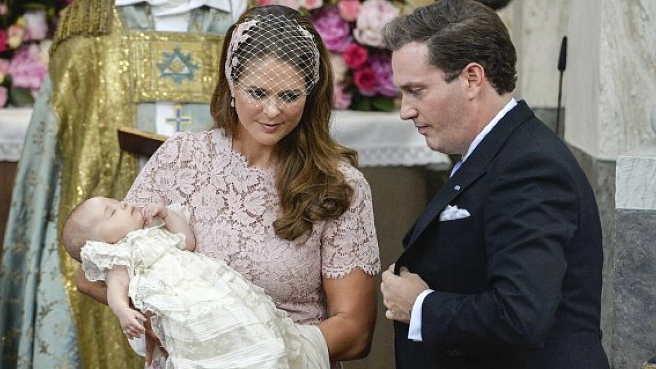 Schwedens Liebling: Baby-Prinzessin Leonore getauft