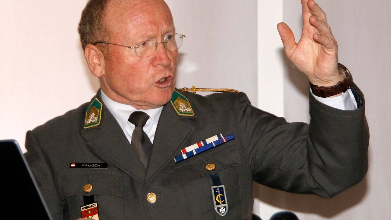 Oberst Gottfried Pausch bei einem seiner zahlreichen Vorträge zum Thema „Blackout“. 