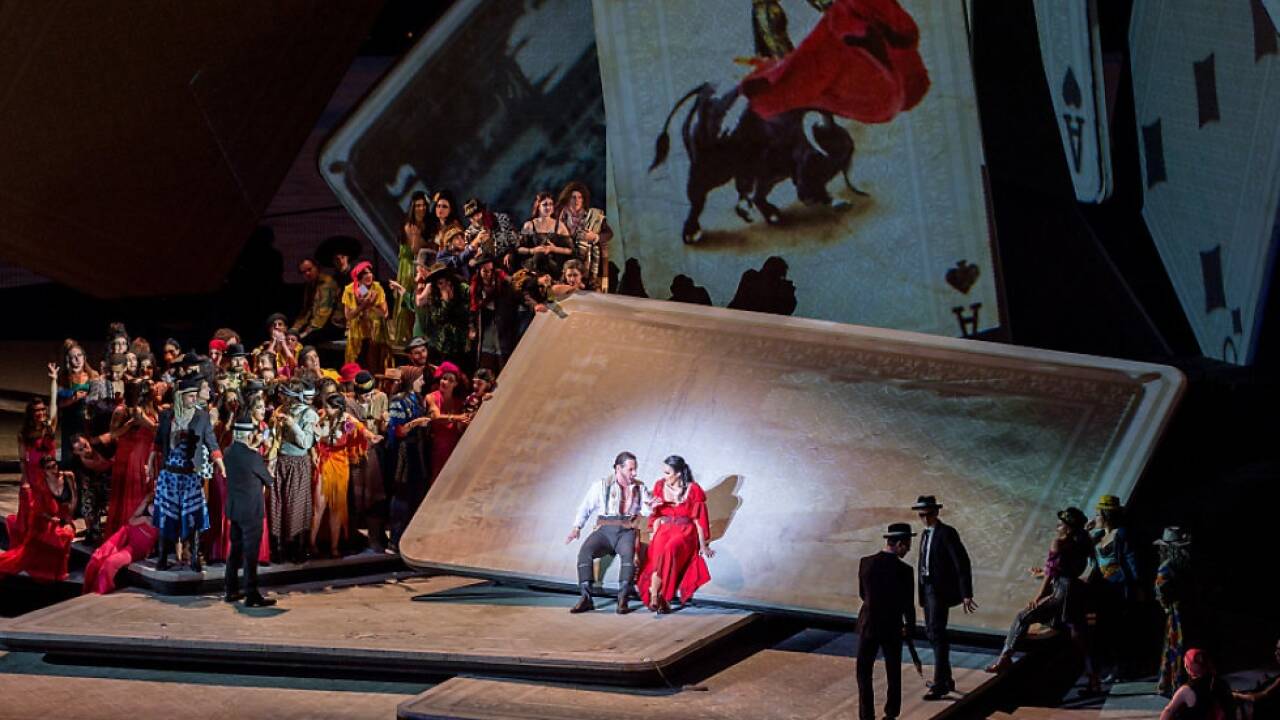 Die Aufführung begeisterte die Zuschauer  Die Aufführung begeisterte die Zuschauer