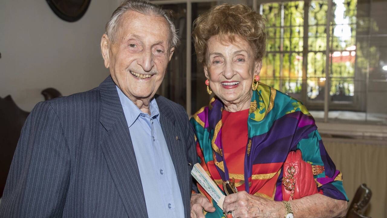 Marco Feingold und Peggy McDowell. 