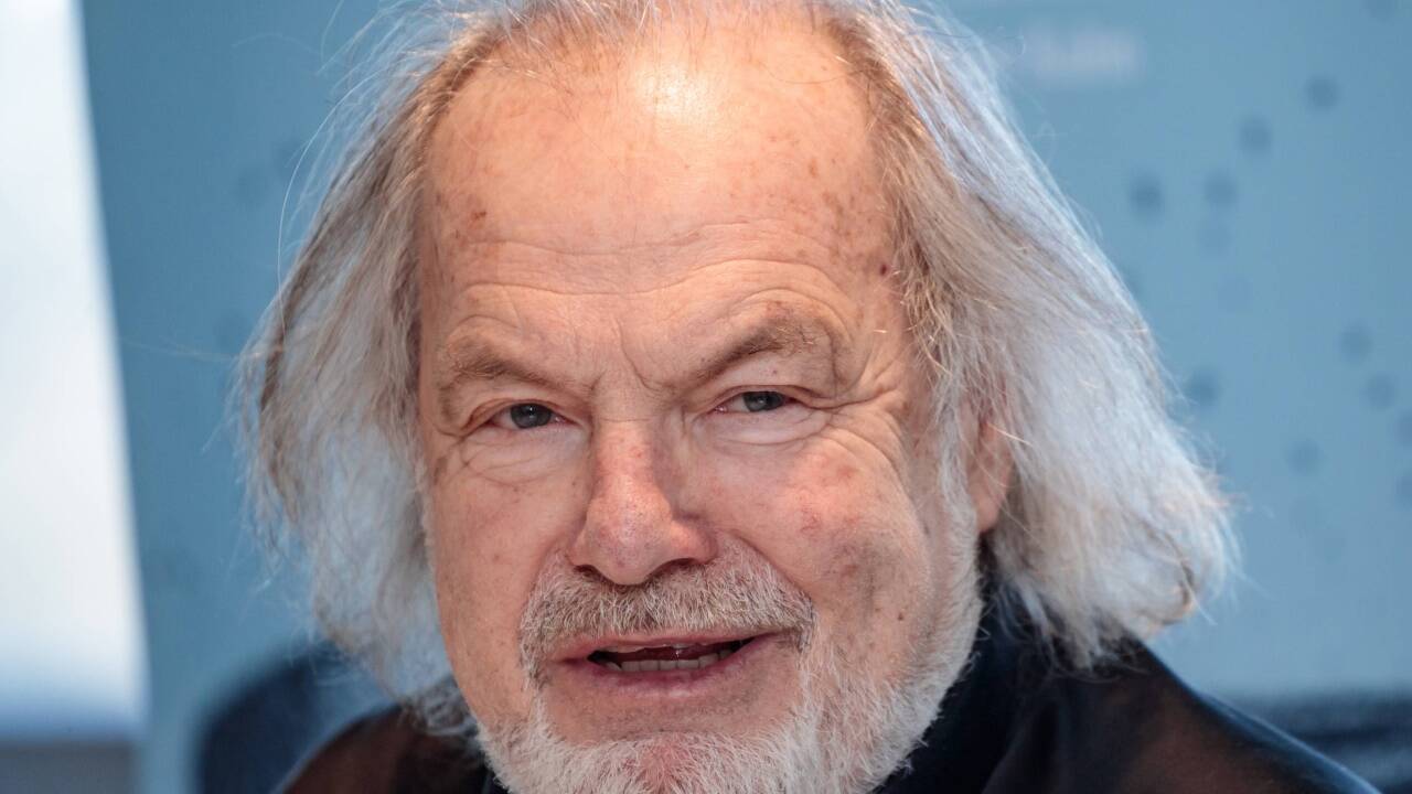 Gustav Kuhn. 