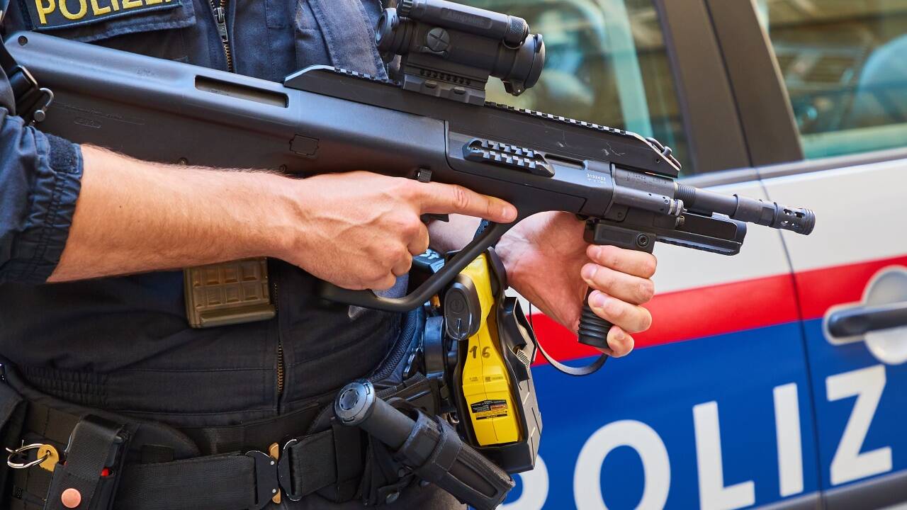 Das neue Sturmgewehr der Polizei. 