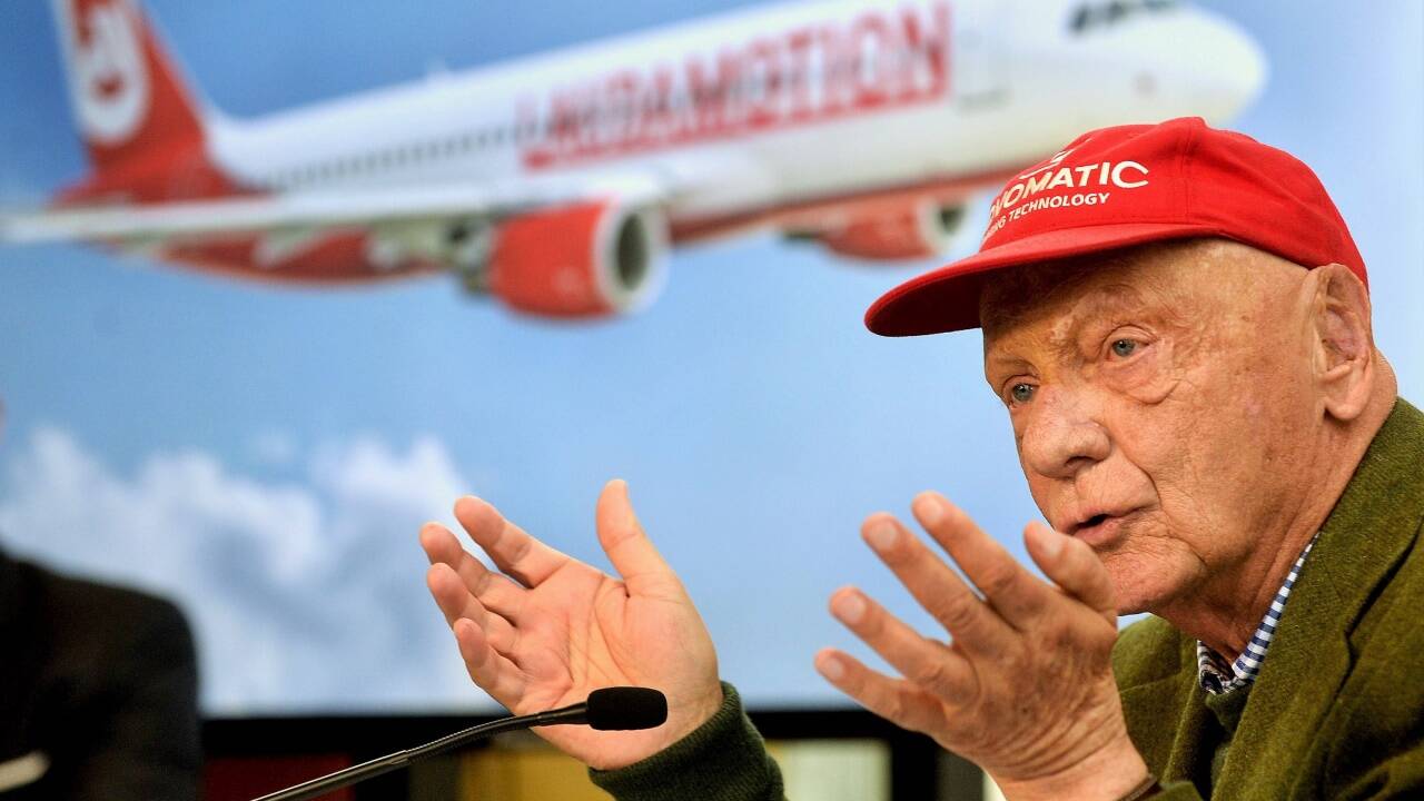 Lauda während einer Pressekonferenz zu „Laudamotion“. 