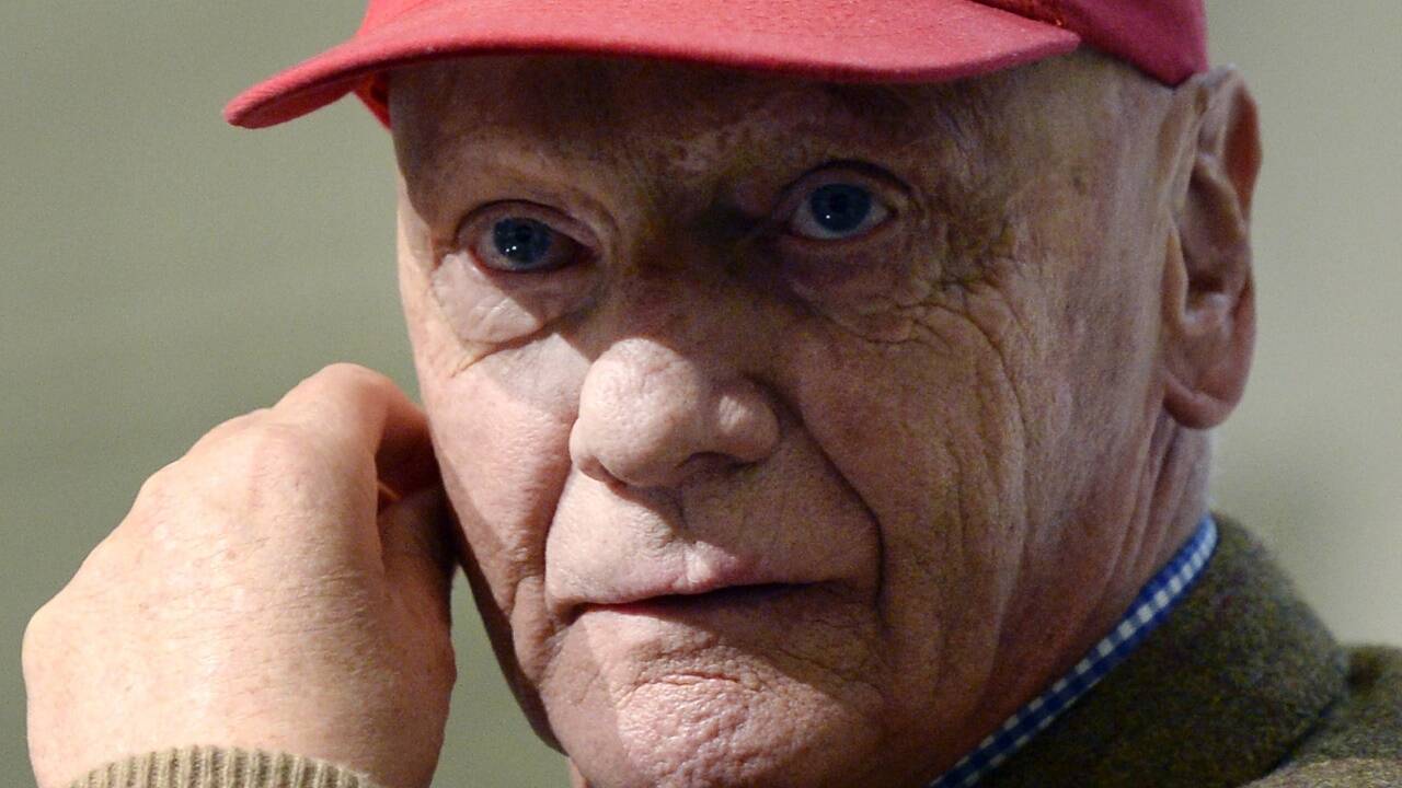 Der Mann mit dem roten Kapperl – Niki Lauda.  Der Mann mit dem roten Kapperl – Niki Lauda.