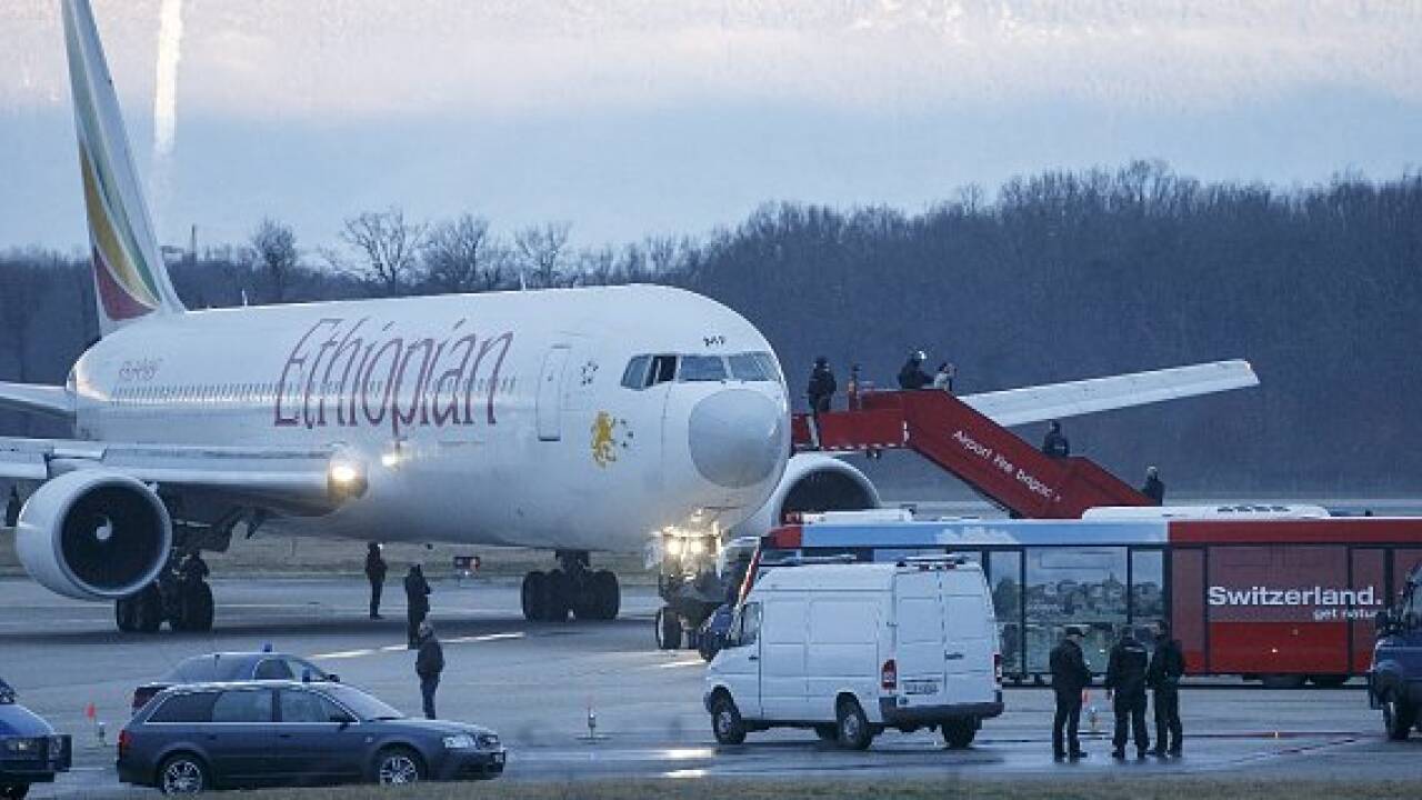 Co-Pilot entführt Flugzeug - Landung in Genf