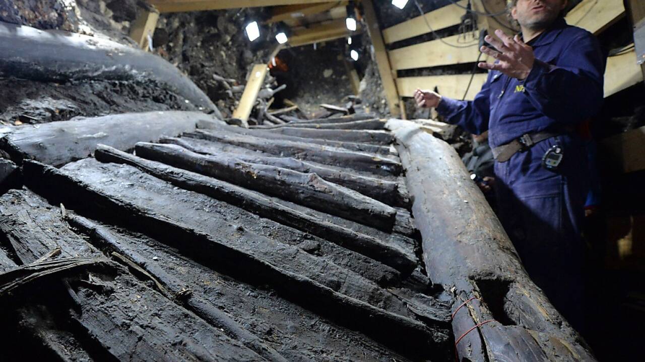 Das sind Teile der ältesten Holzstiege.  