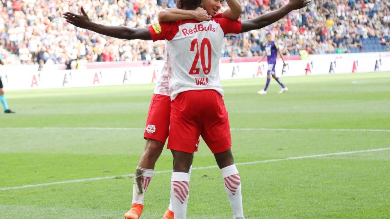 Takumi Minamino (hier am 11. August beim Torjubel mit Patson Daka im Match gegen Austria Wien) erzielte schon 31 Bundesliga-Treffer für Red Bull Salzburg. Takumi Minamino (hier am 11. August beim Torjubel mit Patson Daka im Match gegen Austria Wien) erzielte schon 31 Bundesliga-Treffer für Red Bull Salzburg.