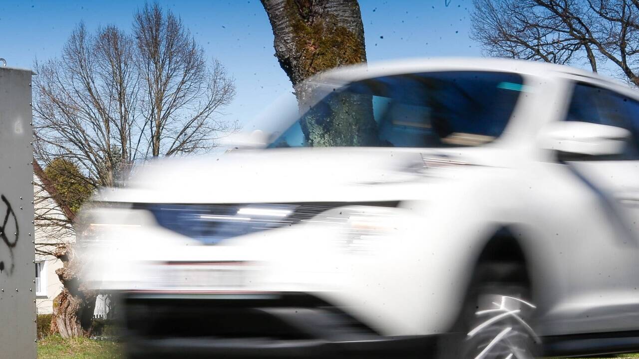 A2 Drama Raser Rast Mit 321 Kmh Was Die Polizei Entdeckte Schockiert - po16fde