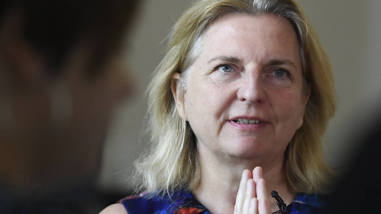 Außenministerin Kneissl gibt die Gastgeberin für ihre Amtskollegen 