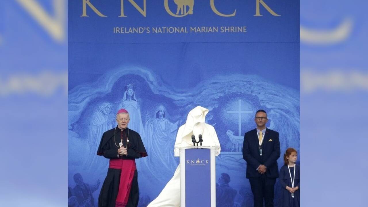 Papst Franziskus auf zweitätigem Irlandbesuch 