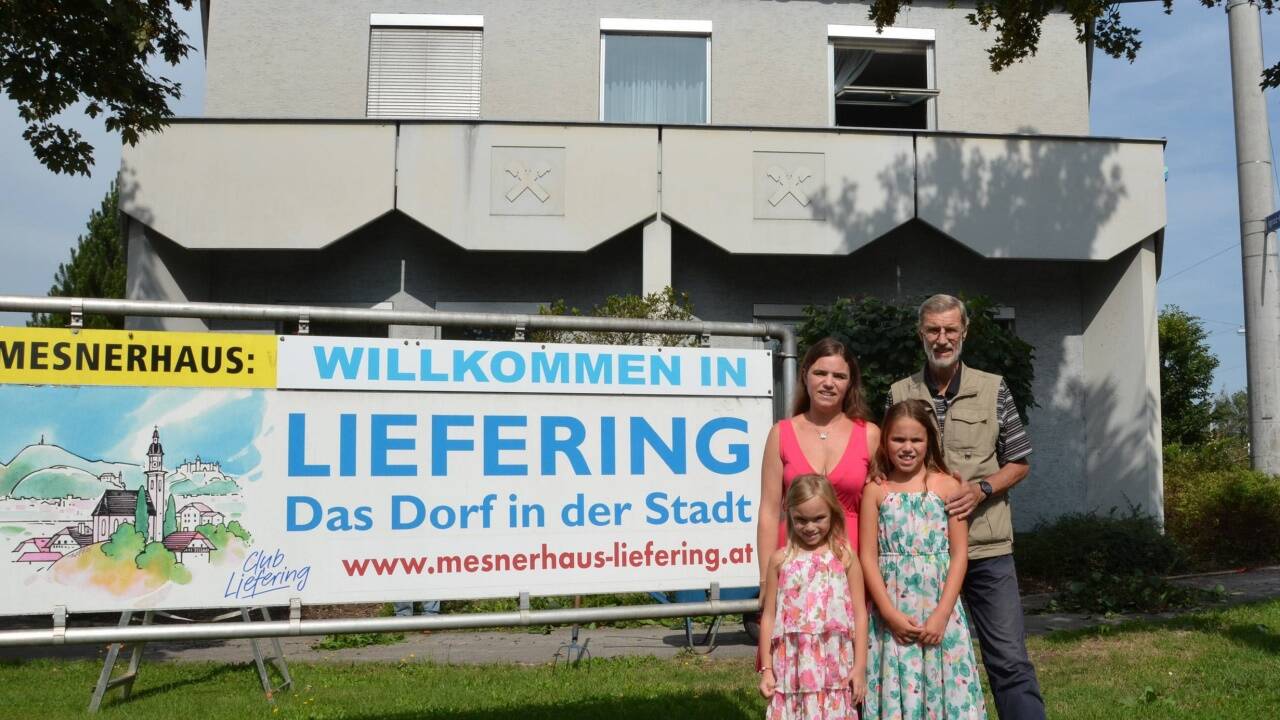 Teresa Kaiser-Schaffner und ihr Vater Werner Schaffner sammeln Unterschriften, um das „Dorf in der Stadt zu retten“.  