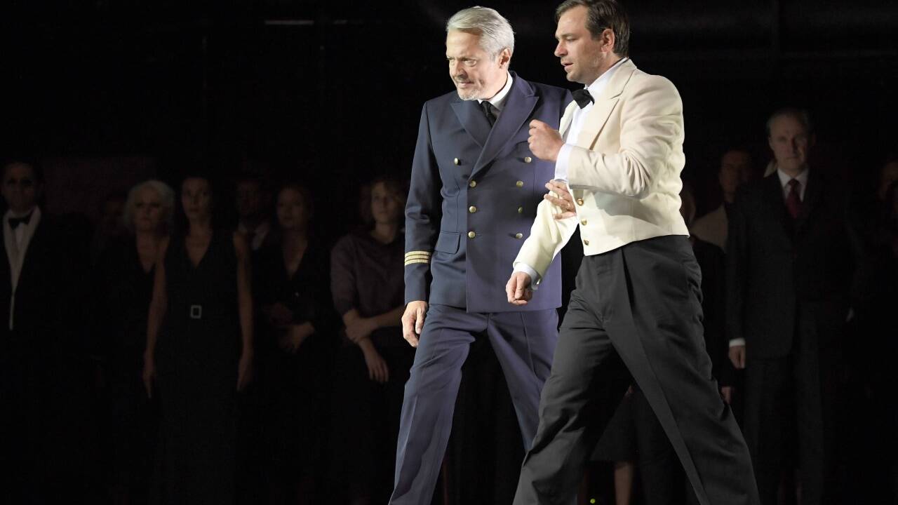 „Die Reise der Verlorenen“ von Daniel Kehlmann im Theater in der Josefstadt. „Die Reise der Verlorenen“ von Daniel Kehlmann im Theater in der Josefstadt.