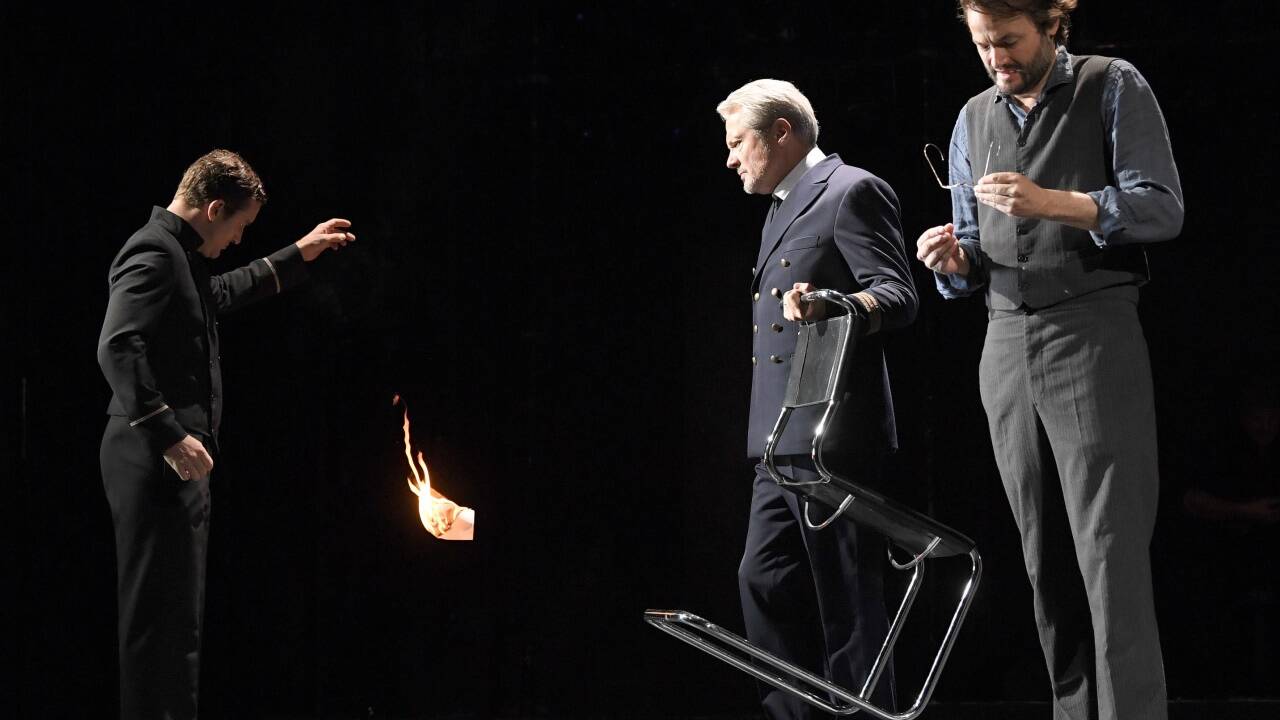 „Die Reise der Verlorenen“ von Daniel Kehlmann im Theater in der Josefstadt. „Die Reise der Verlorenen“ von Daniel Kehlmann im Theater in der Josefstadt.