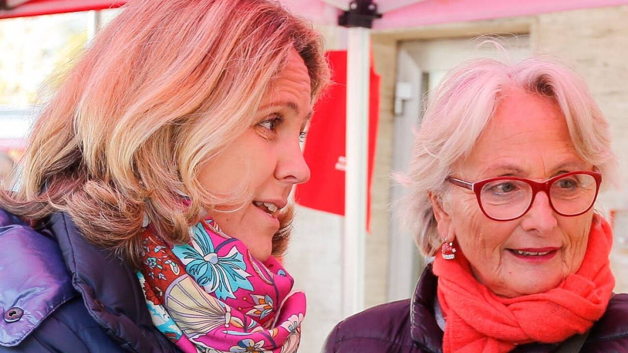 Verbindungen zur ÖVP: Mutter Maria Haidinger war einst ÖVP-Gesundheitslandesrätin, . . .  