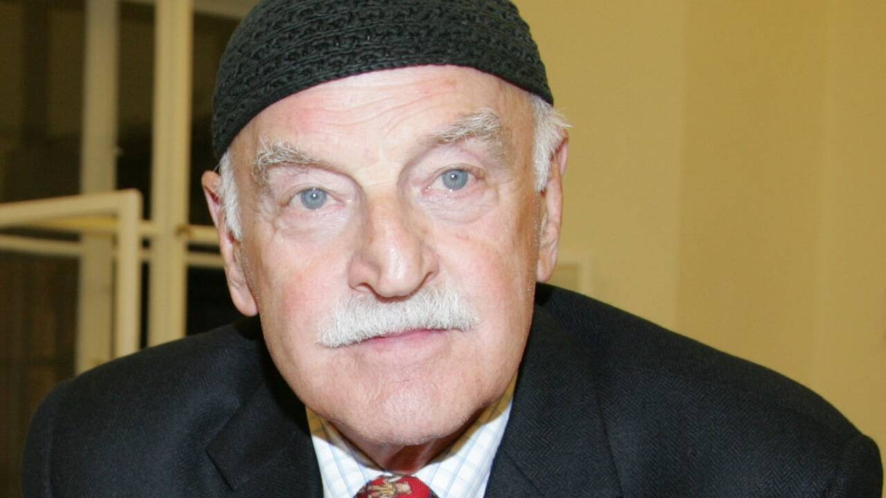 Jazz-Posaunist Erich Kleinschuster – dieses Bild zeigt ihn am 26. Oktober 2006, anlässlich des Eröffnungsempfangs zum 11. Salzburger Jazz Herbst in der Salzburger Residenz. Jazz-Posaunist Erich Kleinschuster – dieses Bild zeigt ihn am 26. Oktober 2006, anlässlich des Eröffnungsempfangs zum 11. Salzburger Jazz Herbst in der Salzburger Residenz.