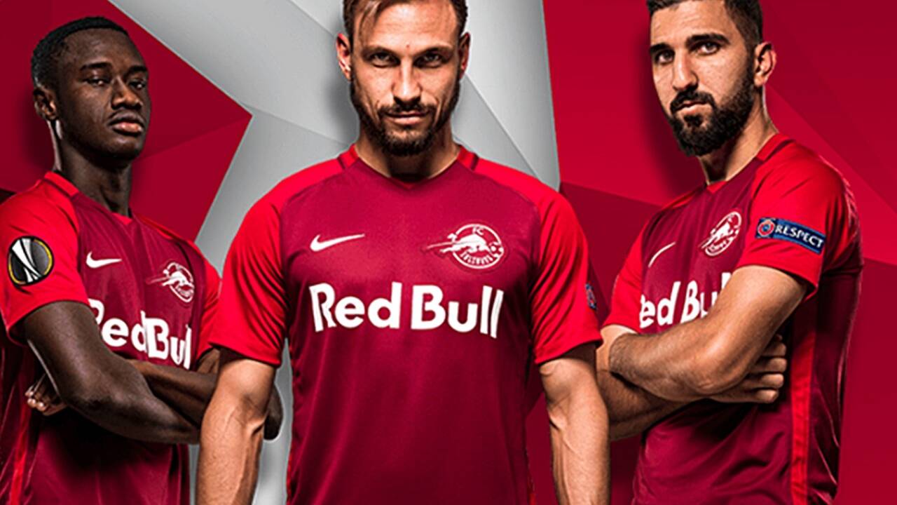 Wir sehen rot: Andreas Ulmer und seine Kollegen im Auswärtsdress. Wir sehen rot: Andreas Ulmer und seine Kollegen im Auswärtsdress.