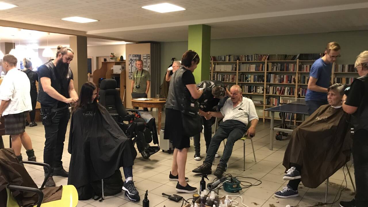 Die „Barber Angels“ sind fleißig am Werk. 