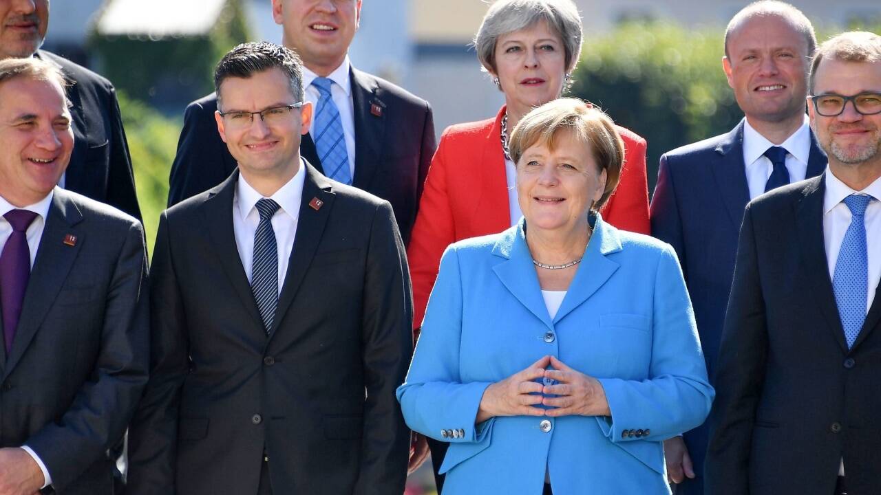 Die Staats- und Regierungschefs der Europäischen Union im Mirabellgarten. 