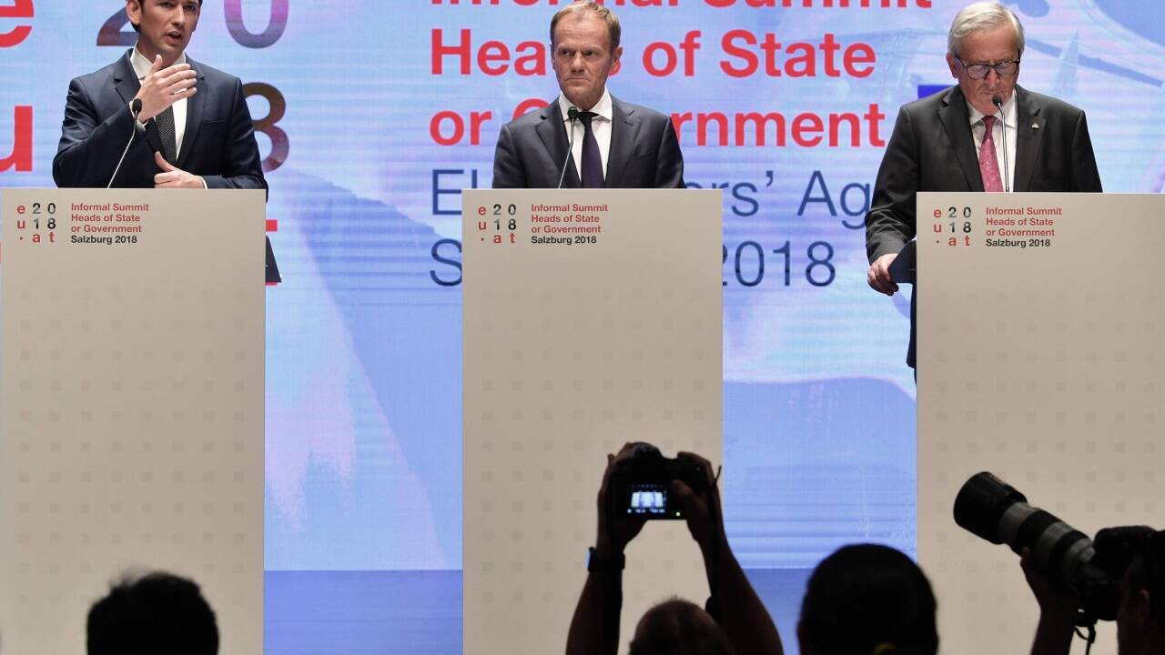 Abschlusspressekonferenz des EU-Gipfels in Salzburg: Bundeskanzler Sebastian Kurz, EU-Ratspräsident Donald Tusk und EU-Kommissionschef Jean-Claude Juncker. 