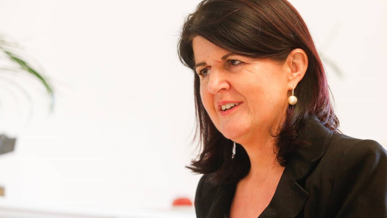 Gabi Burgstaller, Landeshauptfrau von 2004 bis 2013, sprach mit ZIB2-Moderatorin Lou Lorenz-Dittlbacher.  