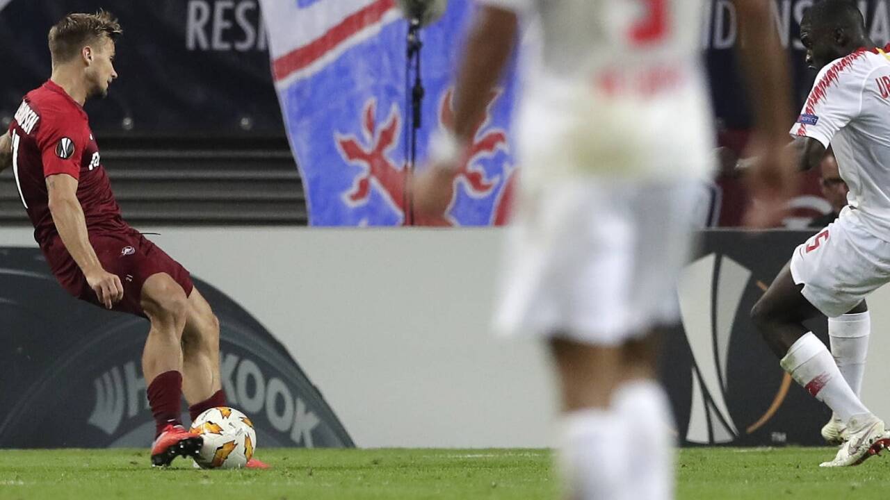 Und rein damit: Fredrik Gulbrandsen mit dem späten Siegestor zum 3:2 für Salzburg. 