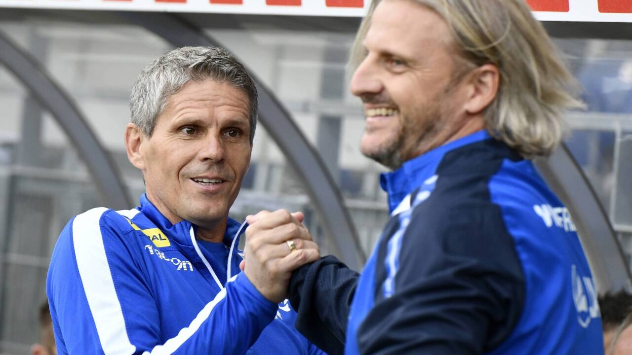 Routiniers: Die Trainer Dietmar Kühbauer (SKN) und Markus Schopp (Hartberg).  Routiniers: Die Trainer Dietmar Kühbauer (SKN) und Markus Schopp (Hartberg).