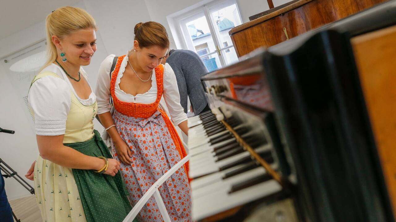 Stille Nacht Museum in Hallein eröffnet.  