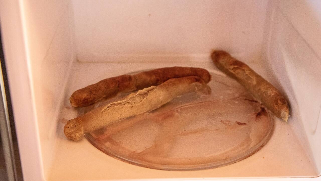 Die Täter schlugen eine Fensterscheibe ein und kochten sogar in der Schreberhütte.  