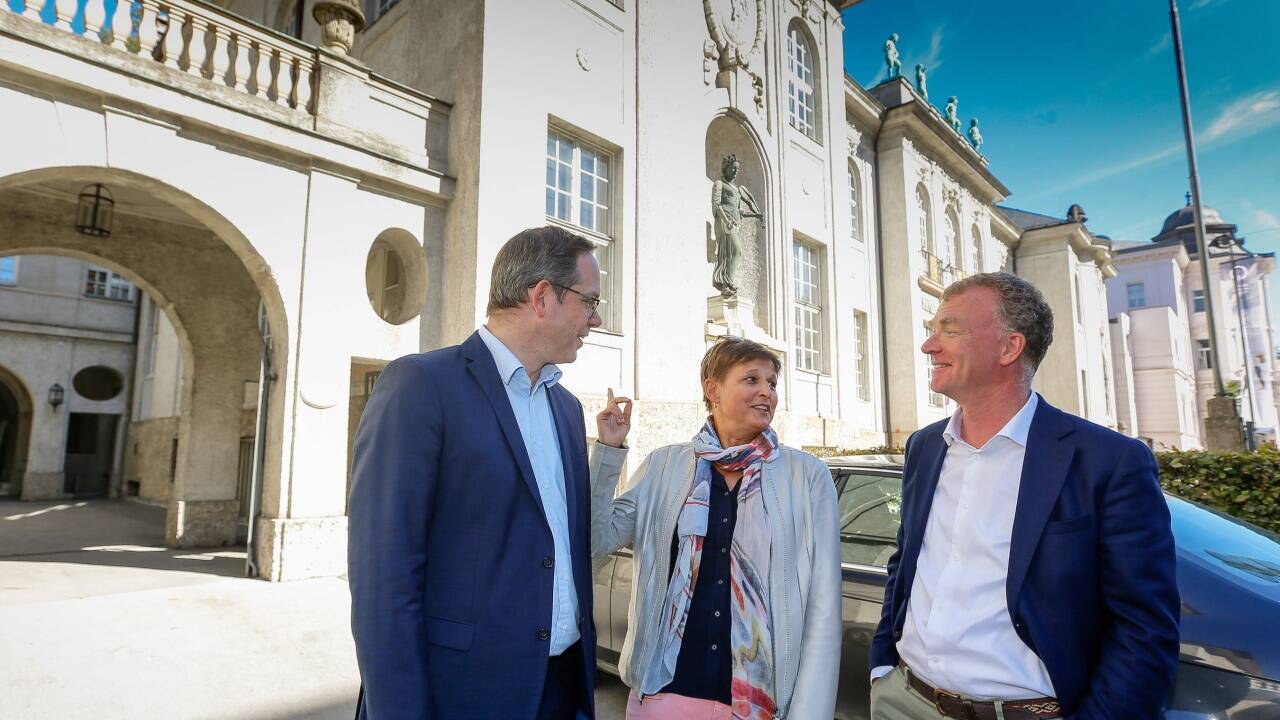 Tobias Debuch, Gabi Ramsauer und Johannes Honsig-Erlenburg von der Stiftung Mozarteum haben die Grundlagen für das geplante Umbauprojekt miterarbeitet.  