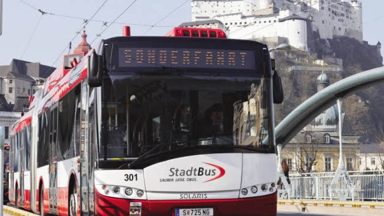 Der Obus kommt nicht aus den Schlagzeilen. 