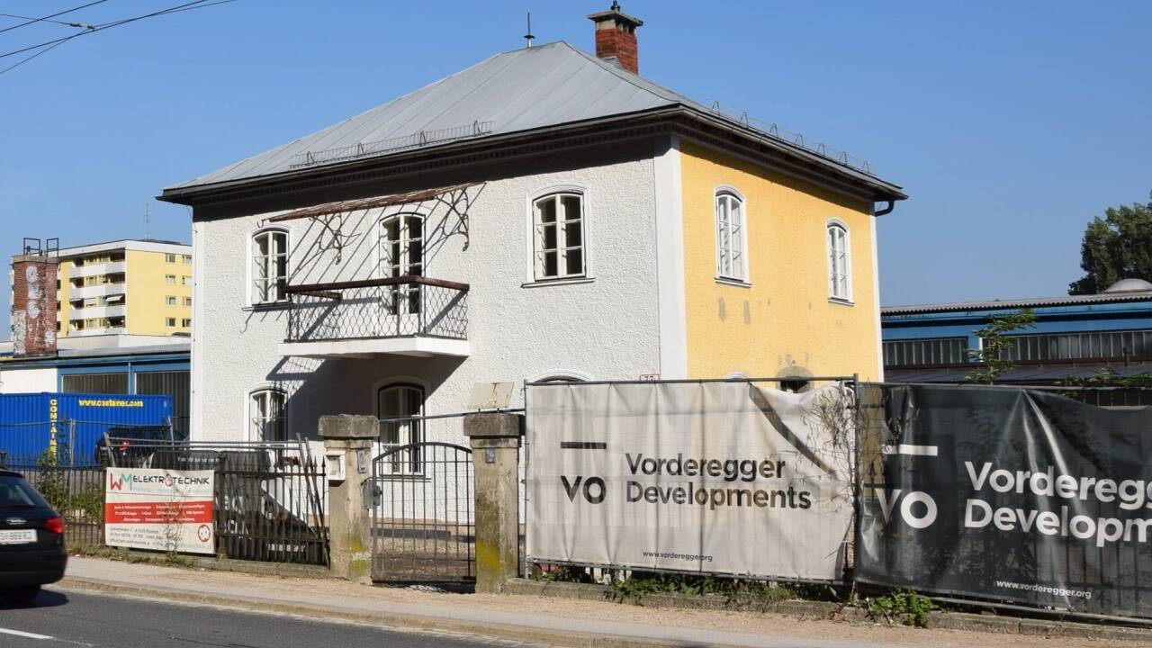 Die Außenanlagen werden noch gerichtet. 