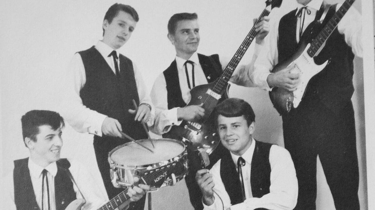 „The Flaming Stars“ (v. l.): Hans Zott, Elton Schied, Siegfried Streitberger, Roland Chytra und Herbert Waltl. Bilder: privat 