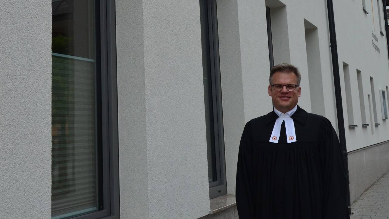 Otfried Kohlus übernimmt seine erste Pfarrstelle. 